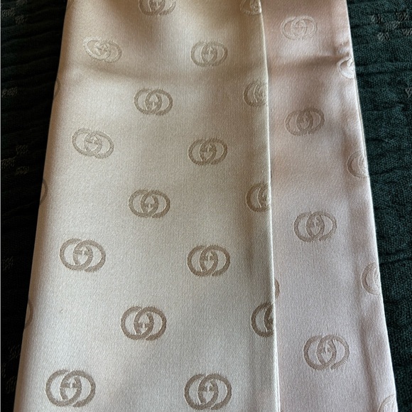 Gucci Beige/Peach Silk Scarf - Picture 6 of 7